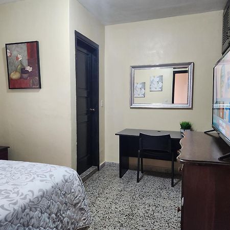Hotel Casa Altamira à San Pedro Sula Extérieur photo