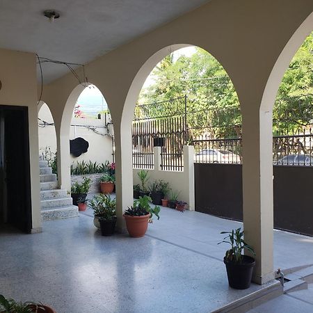 Hotel Casa Altamira à San Pedro Sula Extérieur photo