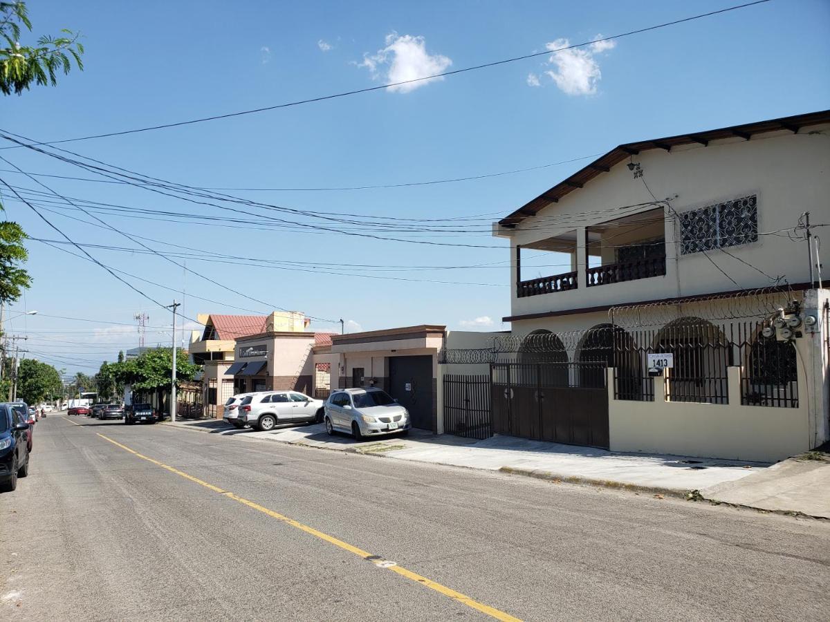 Hotel Casa Altamira à San Pedro Sula Extérieur photo