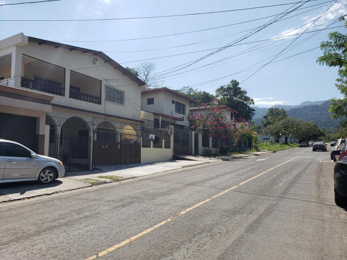 Hotel Casa Altamira à San Pedro Sula Extérieur photo