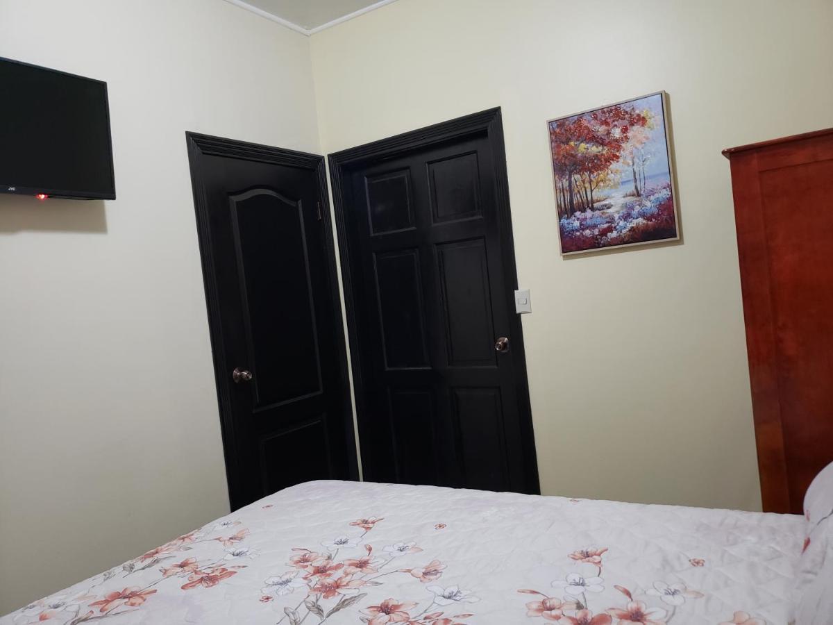 Hotel Casa Altamira à San Pedro Sula Extérieur photo