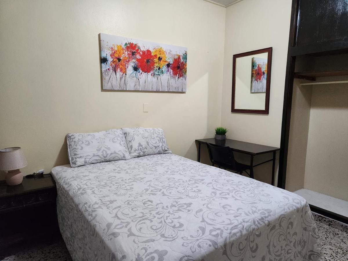 Hotel Casa Altamira à San Pedro Sula Extérieur photo